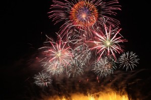shakadogawa-fireworks-610717_640